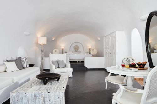 אויה San Antonio Luxury Hotel מראה חיצוני תמונה